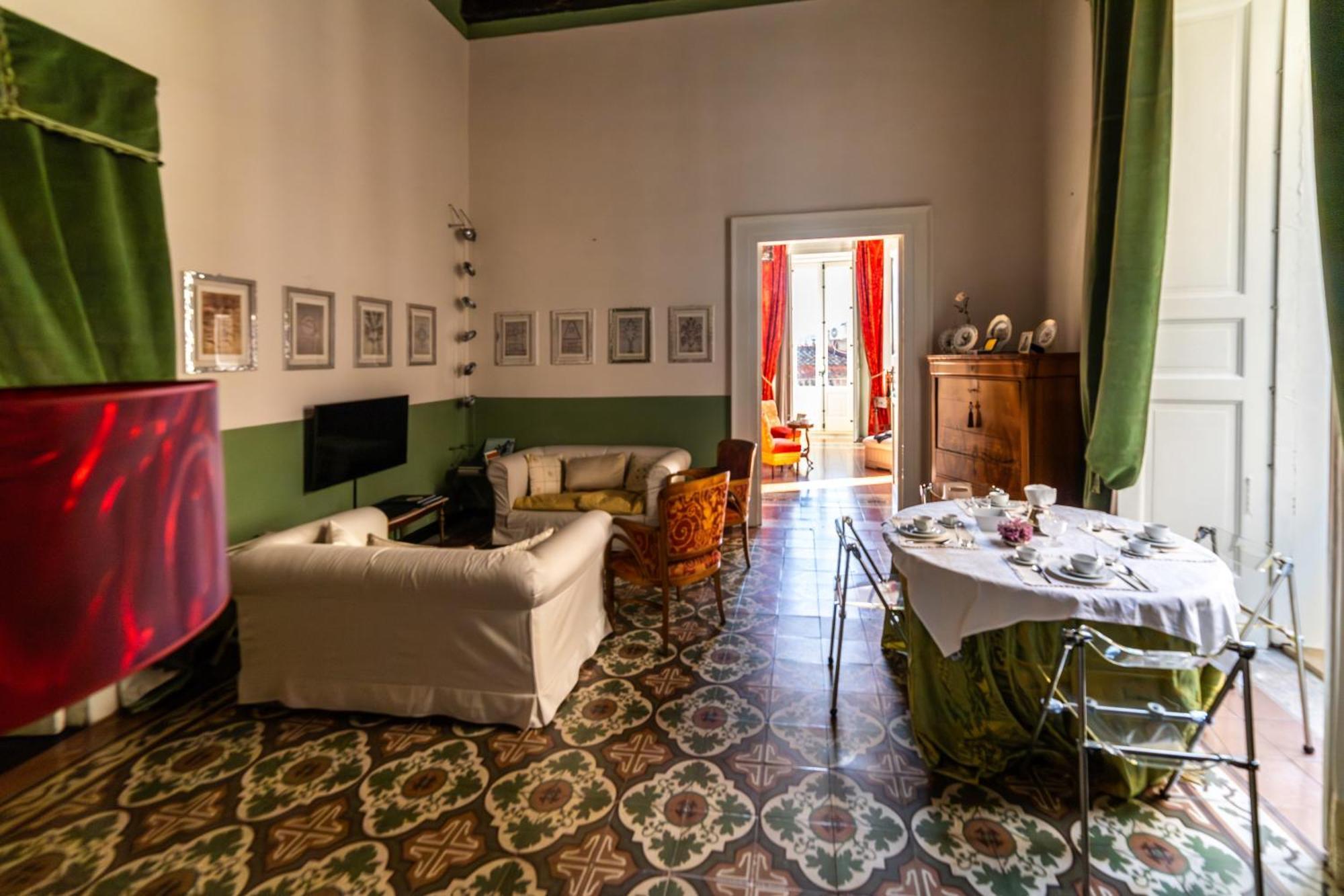 Dimora Storica Giostra Vecchia - Palazzo Grisolia 1809 Cosenza Bagian luar foto