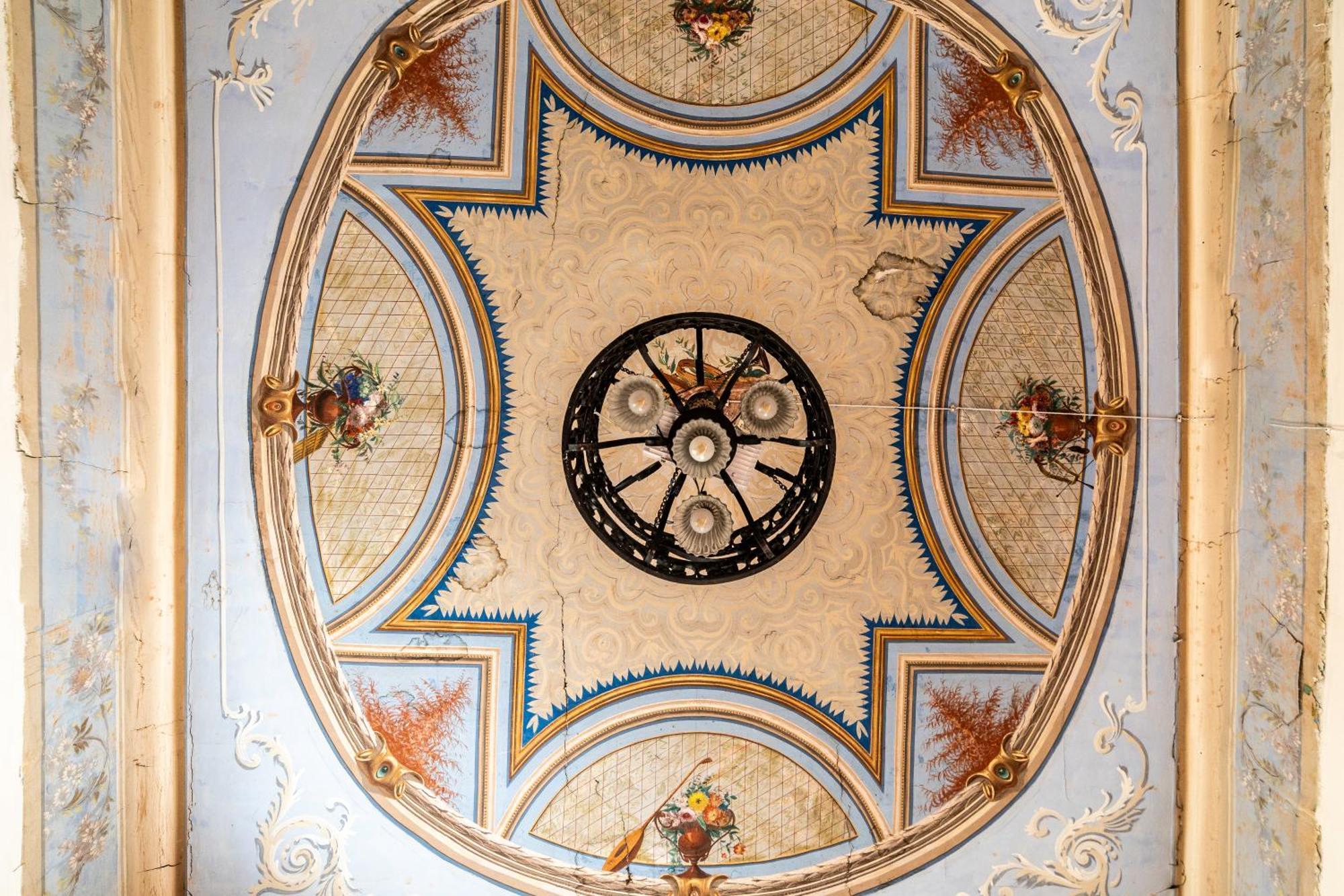 Dimora Storica Giostra Vecchia - Palazzo Grisolia 1809 Cosenza Bagian luar foto